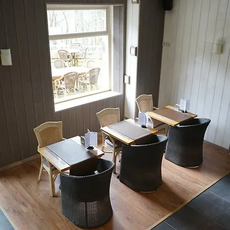 Les 5 Ourthes Hotel 3*
