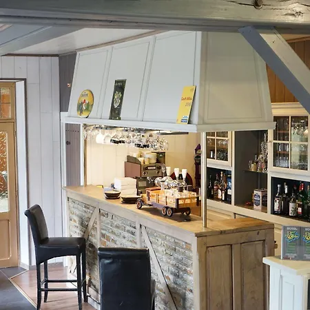 ホテル Les 5 Ourthes